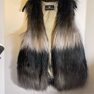 Tart Collections Black and Gray Vest